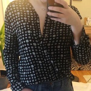 Ecoté Black & White Patterned Button-Down Shirt